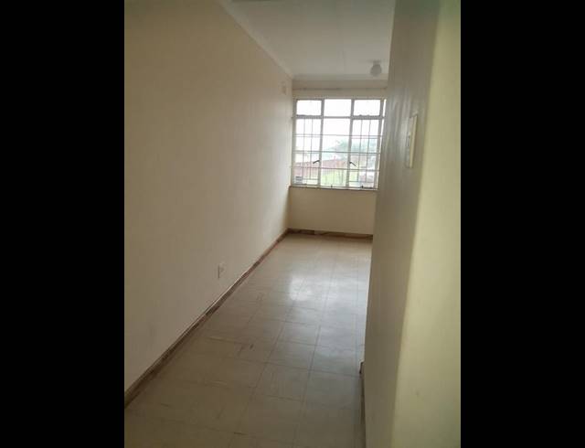 2 BEDROOM PROPERTY TO RENT IN PANORAMA